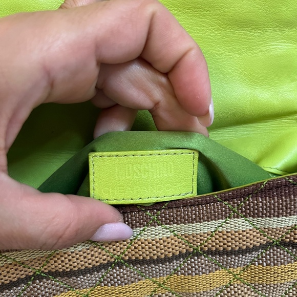 Moschino Cheap and Chic Pineapple Chain Shoulder Bag – Green & Brown Stripes - Picture 11 of 16